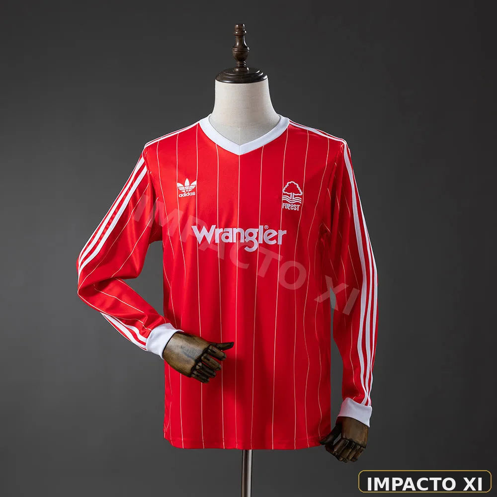 Camiseta retro Nottingham Forest visitante 1982/84 manga larga