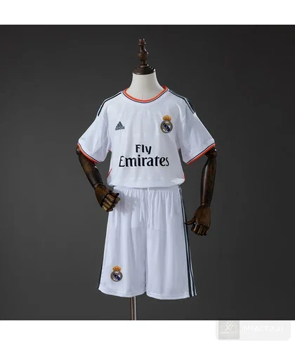 Conjunto infantil Real Madrid equipación local 2013/14 · Retro