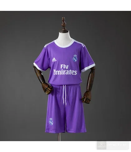 Conjunto infantil Real Madrid equipación visitante 2016/17 · Retro