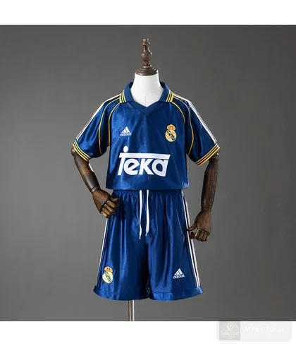 Conjunto infantil Real Madrid tercera equipación 1998/00 · Retro