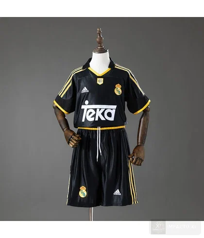 Conjunto infantil Real Madrid equipación visitante 1999/01 · Retro