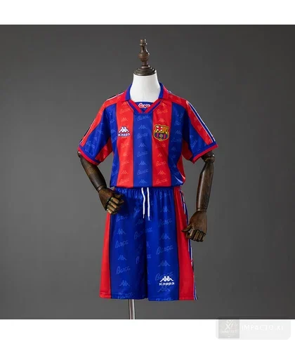 Conjunto infantil Barcelona equipación local 1996/97 · Retro