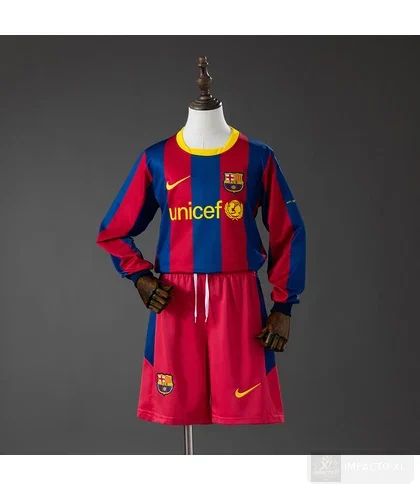 Conjunto infantil Barcelona equipación local 2010/11 · Manga larga · Retro